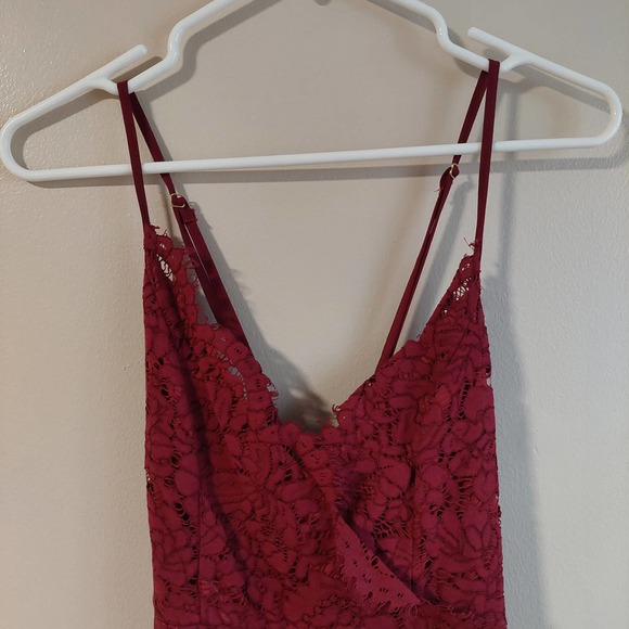 Lulu's Red Lace Mini Dress Women's L NWT - Picture 2 of 9